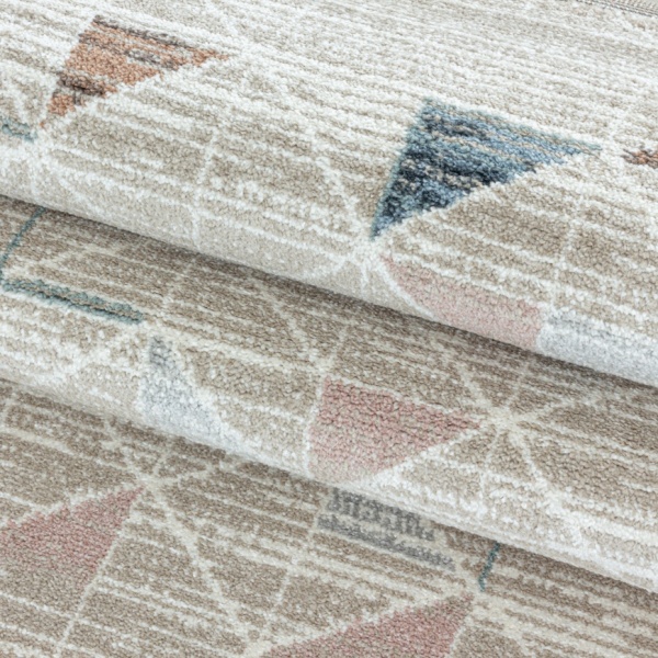 Cassa Modern Multicolor Triagle Rug
