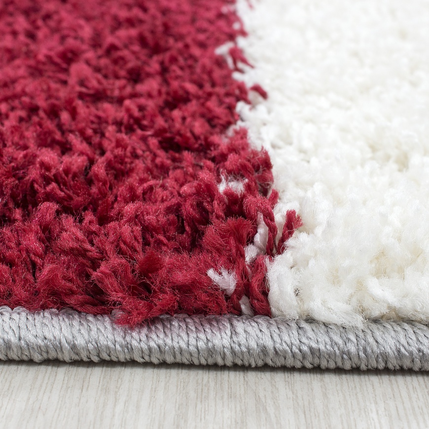 Life Shaggy Checkered Red Rug - carpetsrugs.ie